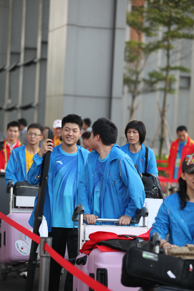 中國臺(tái)球隊(duì)抵達(dá)廣州亞運(yùn)會(huì)運(yùn)動(dòng)員村