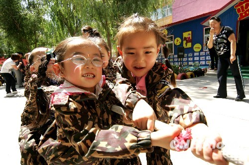 小小運(yùn)動(dòng)會(huì) 快樂(lè)慶六一