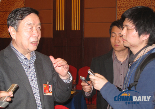 鄭欣淼:建議將魯迅的誕辰日作為中國(guó)讀書日