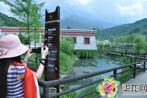 水鄉(xiāng)藏寨 震區(qū)中崛起的4A級景區(qū)