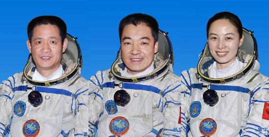 中國十名航天員三位晉升少將 飛天進男女搭配時代