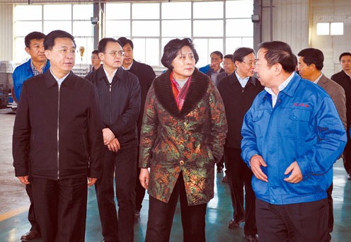 張建欣:保持經(jīng)濟社會平穩(wěn)發(fā)展 扎實開展教育實踐活動