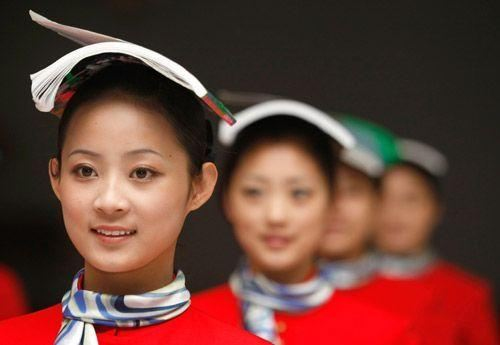 組圖:空姐真實(shí)收入支出曝光