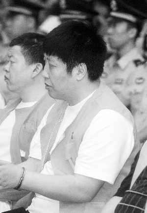 榆樹(shù)市人大常委會(huì)原副主任徐鳳山之子徐偉被針決