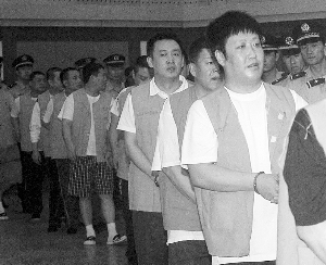 榆樹(shù)市人大常委會(huì)原副主任徐鳳山之子徐偉被針決