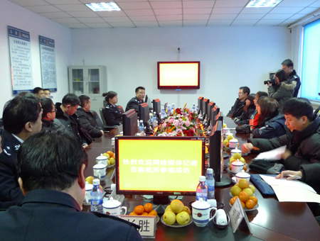 全國重點網(wǎng)絡媒體聚焦遼寧公安第二站:走進鞍山公安