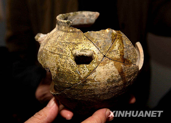 考古專家團(tuán)在安陽考察“曹操墓”