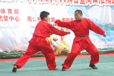 河南淮陽(yáng)發(fā)現(xiàn)頻臨失傳的稀有拳種伏羲八卦拳