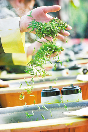 什么是好茶？來聽杭州資格最老的炒茶王說茶經(jīng)