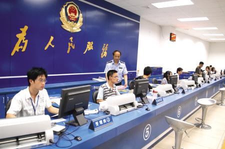 五一假期電動車上牌忙 僅鼓樓區(qū)就4000多輛(圖)