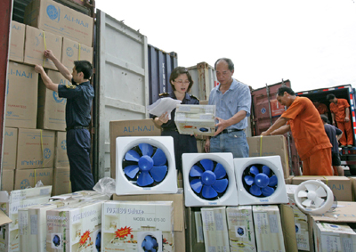 換氣扇商標(biāo)近似東芝 涉嫌侵權(quán)被查扣(圖)