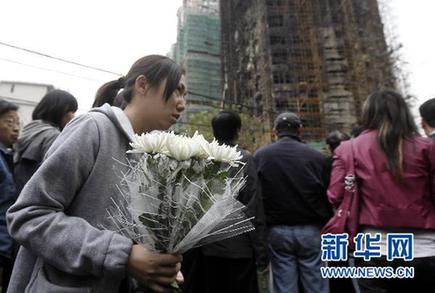 上海火災(zāi)事故傷員得到有效救治(圖)