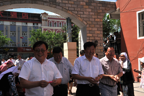 哈爾濱市委副書記、市長宋希斌在青河縣考察調(diào)研