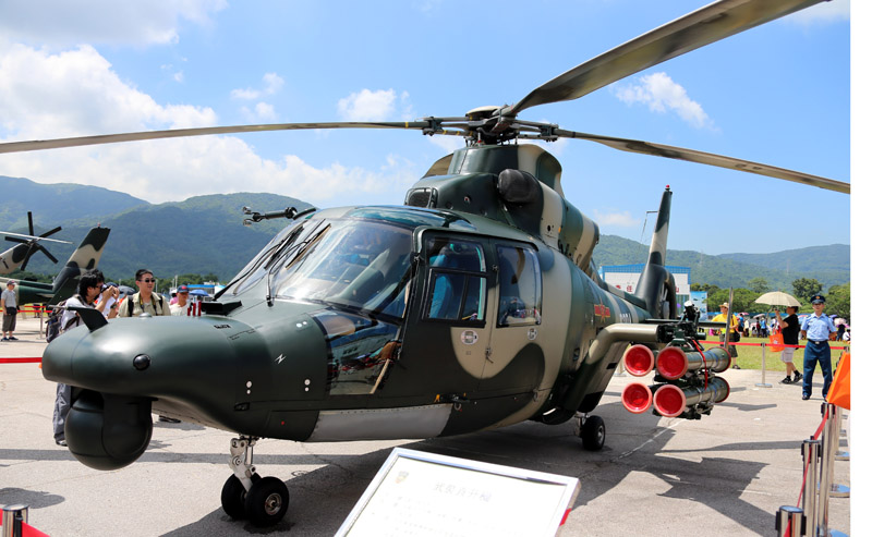高清：駐港部隊舉行“軍營開放日”活動