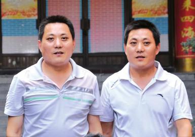 偶遇成奇遇　資中雙胞胎兄弟失散41年重逢