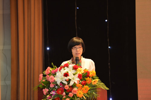 2013年度人民網(wǎng)獎學(xué)金頒獎典禮在京舉行 “最具潛質(zhì)新聞人大賽”啟動