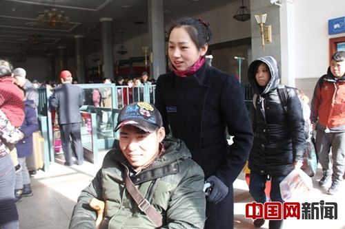 網(wǎng)媒走轉(zhuǎn)改:探訪北京站素萍服務(wù)組 真情服務(wù)溫暖旅途