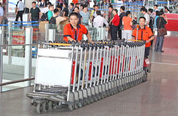 首都機(jī)場：小推車再次推出“世界第一”