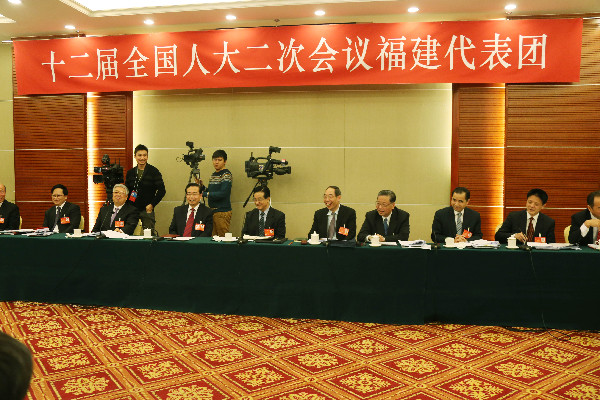 尤權(quán):在改革發(fā)展中保持福建特色