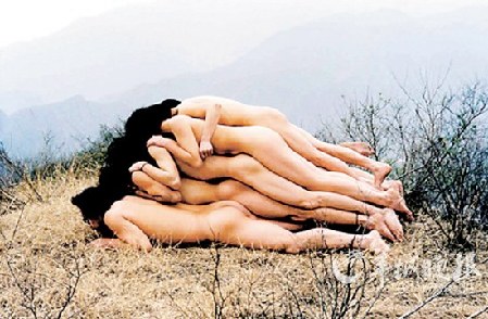 人體胚胎作品是惡心，還是藝術(shù)？