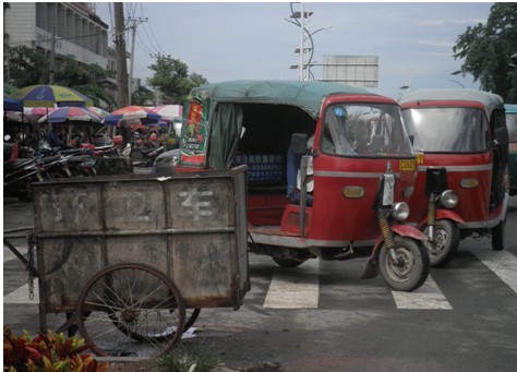 陵水安委會(huì)開展道路交通管理打非治違行動(dòng)