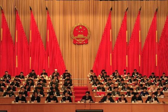 海南省五屆人大一次會(huì)議開(kāi)幕 蔣定之做報(bào)告