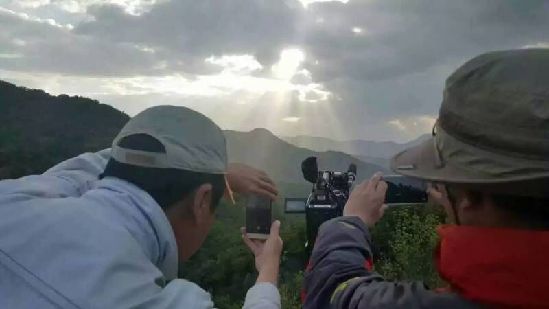 央視《地理中國(guó)》欄目攝制組走進(jìn)邢臺(tái)臨城