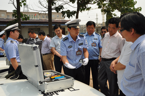 商丘高速交警大隊(duì)舉行警營開放日活動
