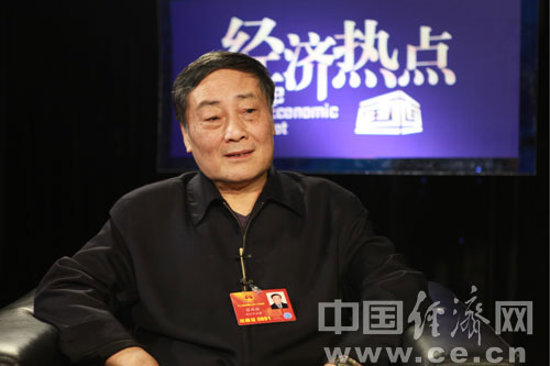 宗慶后:“有住房+年薪20萬”就是中國的中產(chǎn)階級