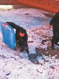急救車救割腕男子途中遇到跳橋自殺女 該去救誰(shuí)？