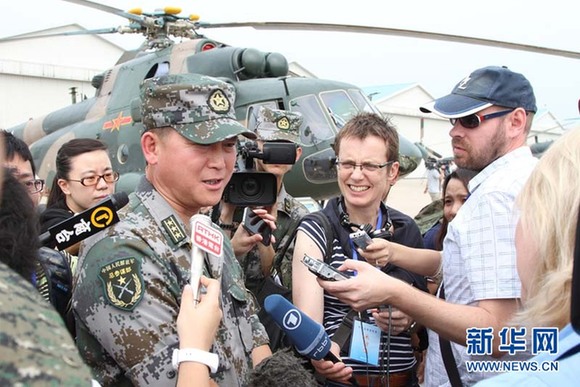 全軍第一支武裝直升機(jī)部隊(duì)向中外媒體開放