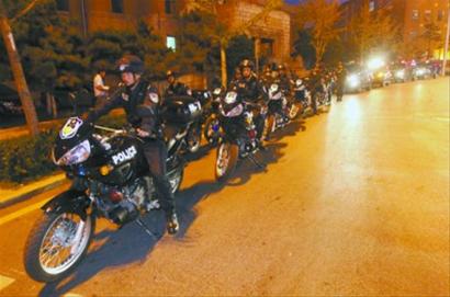 沈陽(yáng)：60名特警全城夜巡
