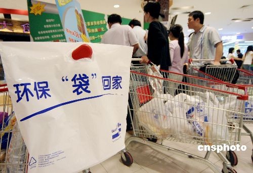 購物卡實(shí)名滿歲難顯效 盤點(diǎn)落寞的“新規(guī)”們