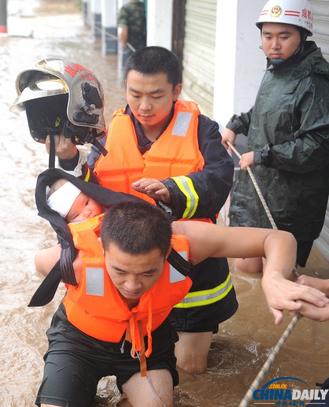 暴雨來(lái)襲——多地遭遇暴雨洪澇災(zāi)害