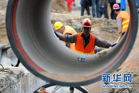 超標(biāo)前水質(zhì)如何 油污從何而來 飲水如何保安全——解讀蘭州自來水苯超標(biāo)事件三大焦點