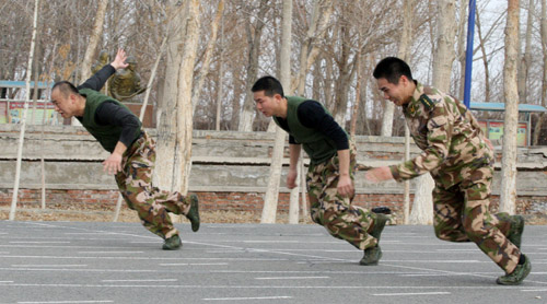 克拉瑪依：沙場(chǎng)點(diǎn)兵訓(xùn)練忙