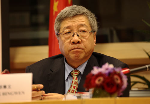 Should Chinese people retire later? - Guest profile - 中國人是否應該晚退休？- 嘉賓介紹