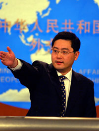 China strongly opposes to the assault of the US government on the pretext of human rights issue, Foreign Ministry spokesman Qin Gang said Sunday.