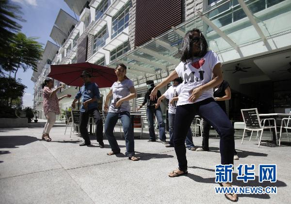 世界各地杰克遜歌迷舉辦各種紀(jì)念活動(組圖)