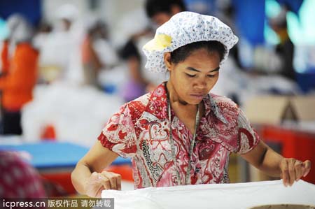 越南擬為勞務(wù)輸出人員提供社會保險?