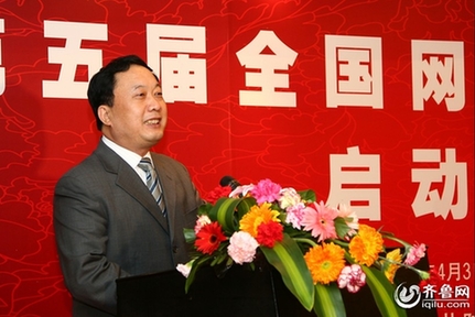 全國網(wǎng)絡(luò)媒體陜西行啟動(dòng) 百名記者聚焦陜西