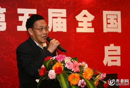 全國網(wǎng)絡(luò)媒體陜西行啟動(dòng) 百名記者聚焦陜西