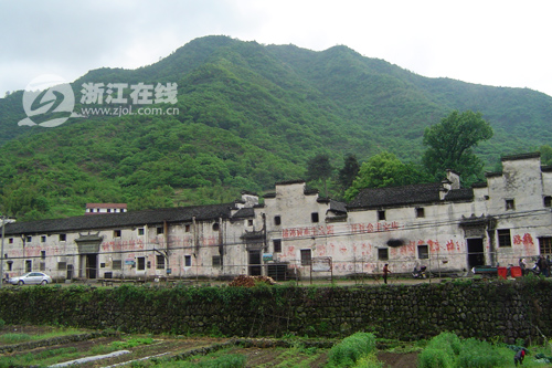 一座“活”的庭院 諸暨耗巨資保護(hù)修繕古民居
