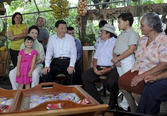 習(xí)近平走訪哥斯達(dá)黎加農(nóng)戶