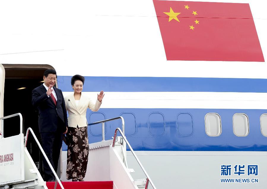 習(xí)近平抵達(dá)雅加達(dá)開始對(duì)印度尼西亞進(jìn)行國(guó)事訪問