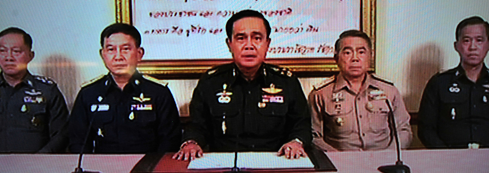 泰國軍方發(fā)動政變 士兵封鎖政府機(jī)關(guān)大樓