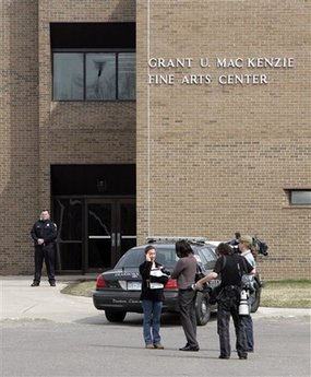 美國再現(xiàn)校園槍擊案 密歇根州一社區(qū)大學(xué)兩人死亡