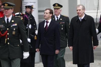 俄總統(tǒng)夫人出訪惹爭議 比利時媒體稱其太傲慢