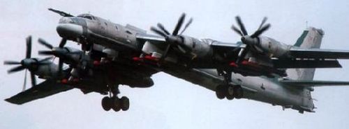 俄戰(zhàn)略轟炸機(jī)在挪威海上空巡邏遭英國(guó)戰(zhàn)機(jī)跟蹤