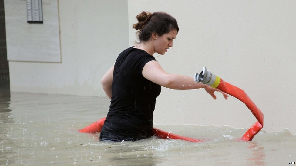 法國意大利遭持續(xù)強降雨侵襲 多人死亡數千人疏散